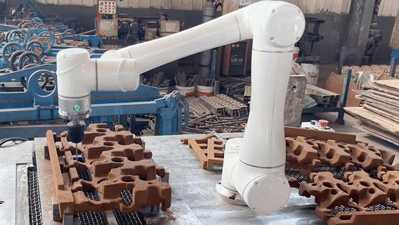 G22恒峰缸盖砂芯自动修芯机器人